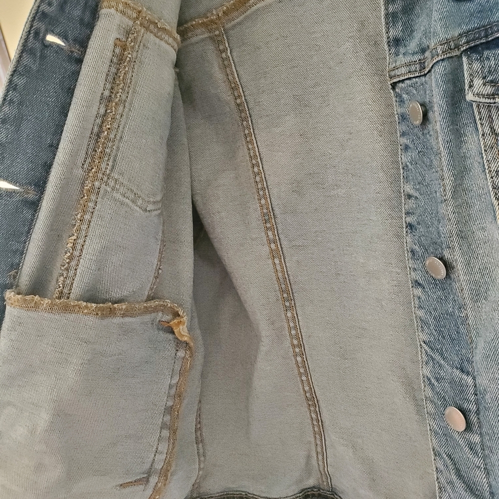 Universal Thread Light Blue Embroidered Denim Jacket - Picture 7 of 7